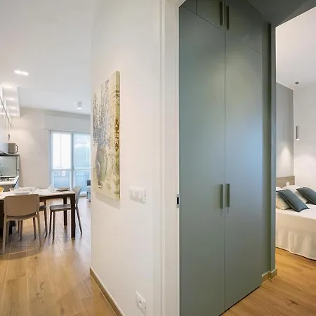 Victoria Family Apartment